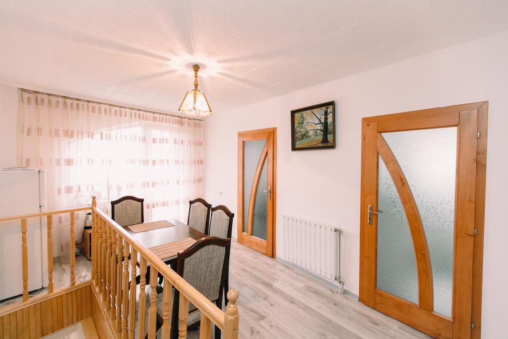 Apartments In Uzhgorod Oda fotoğraf